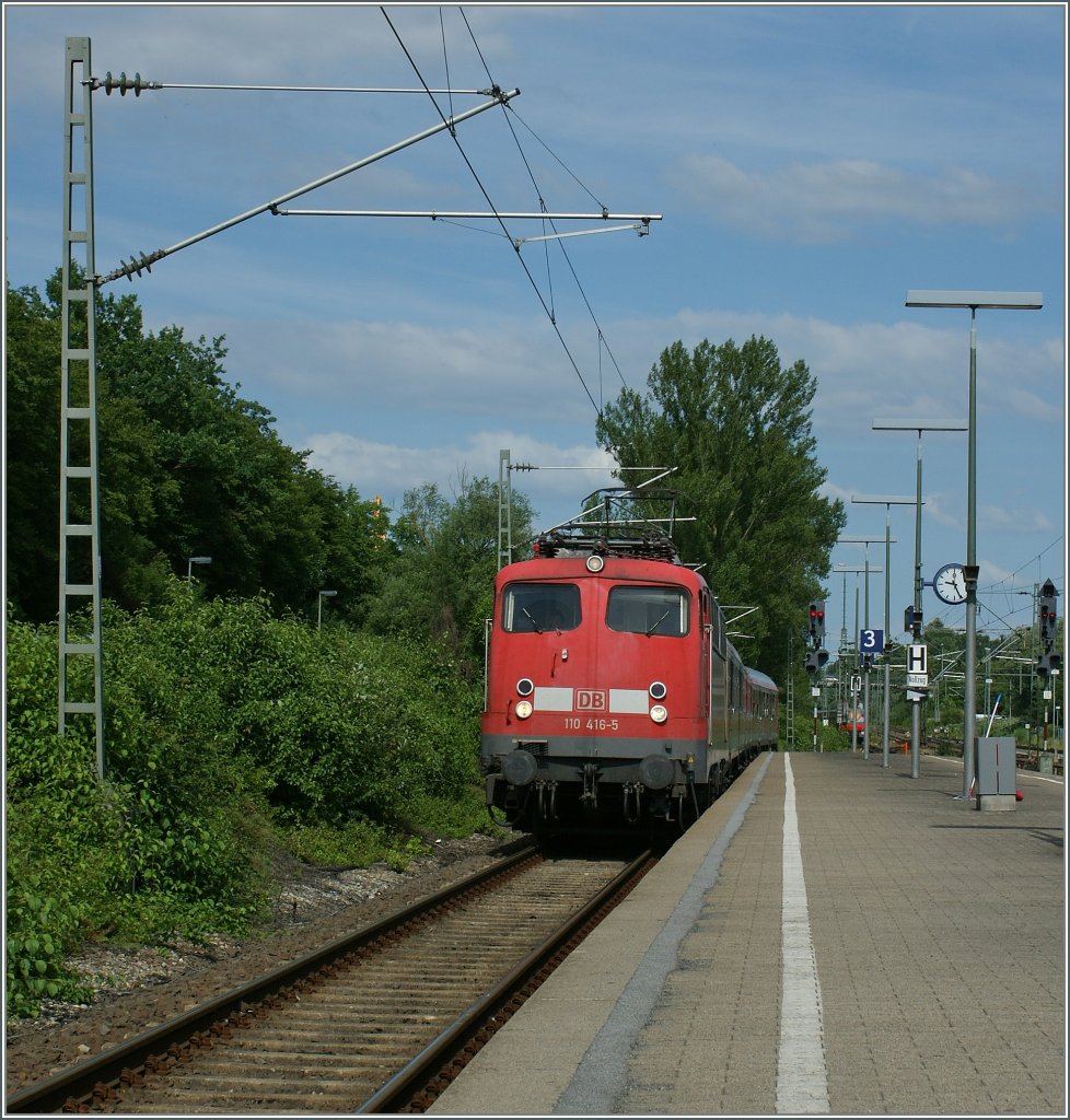 Auch schon Geschichte: 110 mit RB in Marbach (Neckar).
22.06.2012