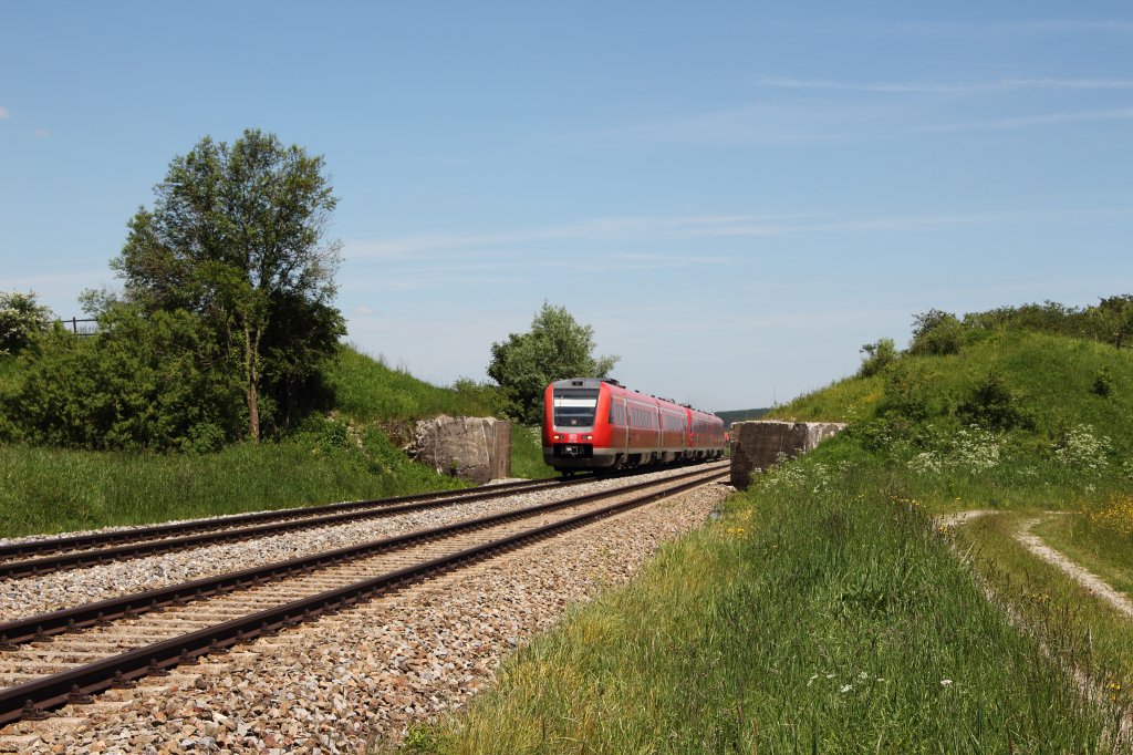 Auf dem Weg nach Kempten wurde 612 085-1 am 13.06.13 bei Ruderatshofen angetroffen. 