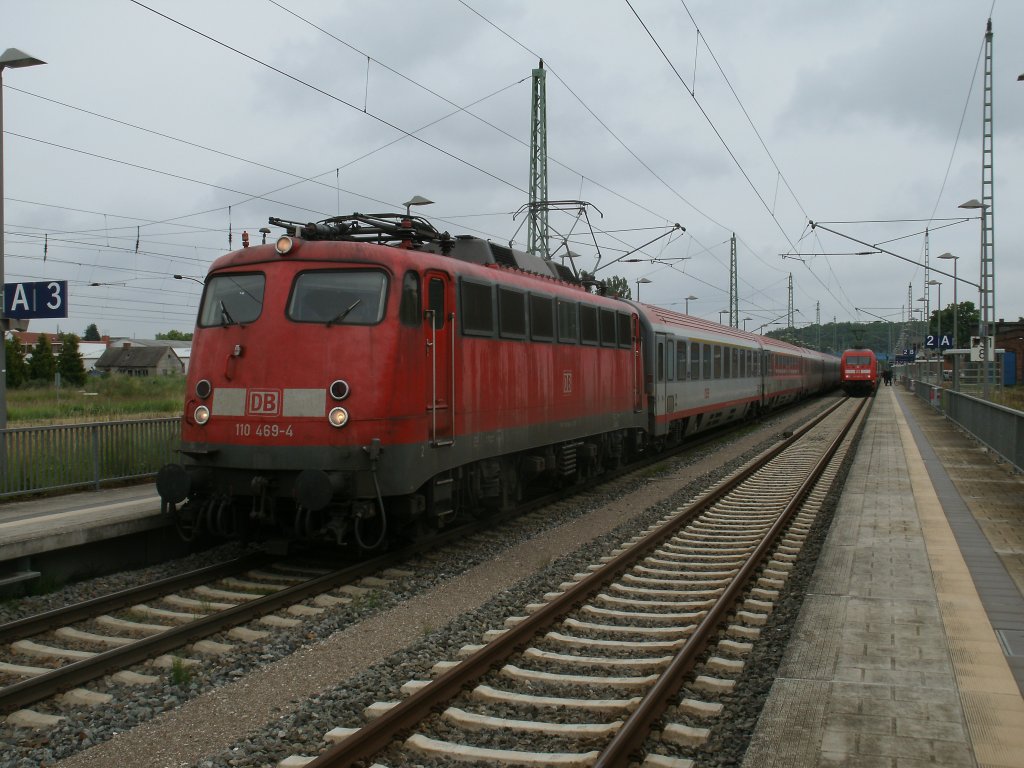 Bis in den Hohen Norden Deutschland`s verschlug es 110 469,als Sie,am 29.Juni 2013,mit dem EC 379 Binz-Brno in Bergen/R�gen hielt.
