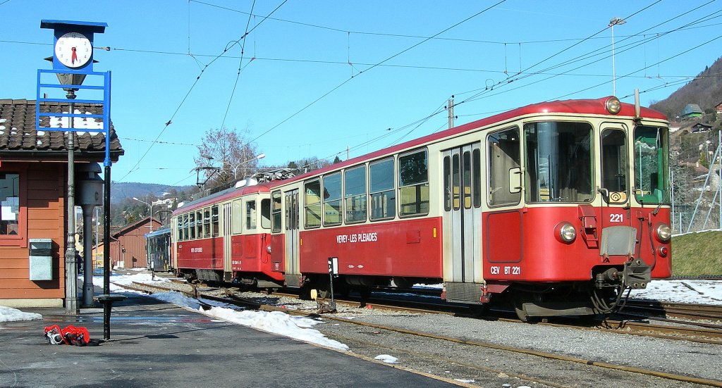 CEV Pendelzug Bt und BDeh 2/4 in Blonay.
22.01.2010