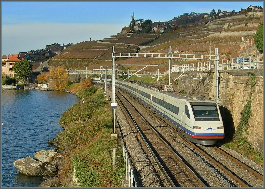 CIS ETR 470 auf dem Weg in den Sden bei Rivaz am 19. Nov. 2006.