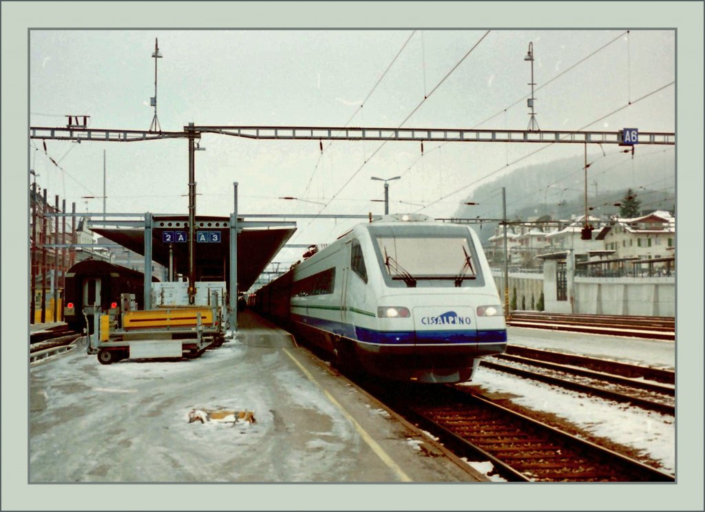 CIS ETR 470 in Spiez.
(Winter 1997/Gescanntes Negativ) 