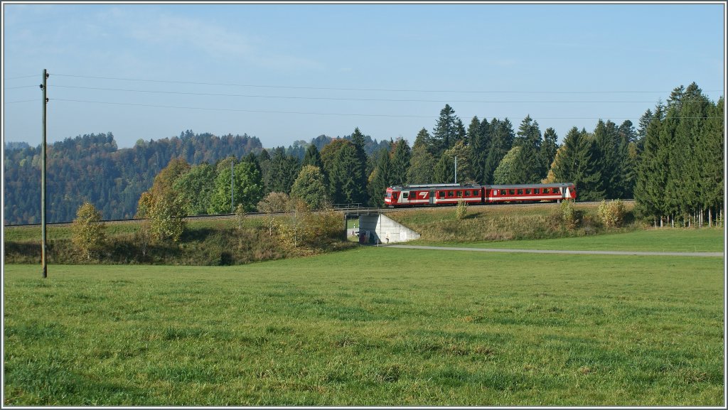 CJ Regionalzug bei La Ferrire. 
11. Okt. 2010