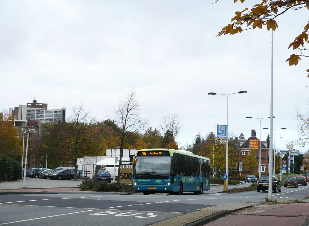 Connexxion Bus 8463 DAF VDL Berkhof Ambassador 200 Baujahr 2005. Rijnsburgerweg, Leiden 08-11-2012.