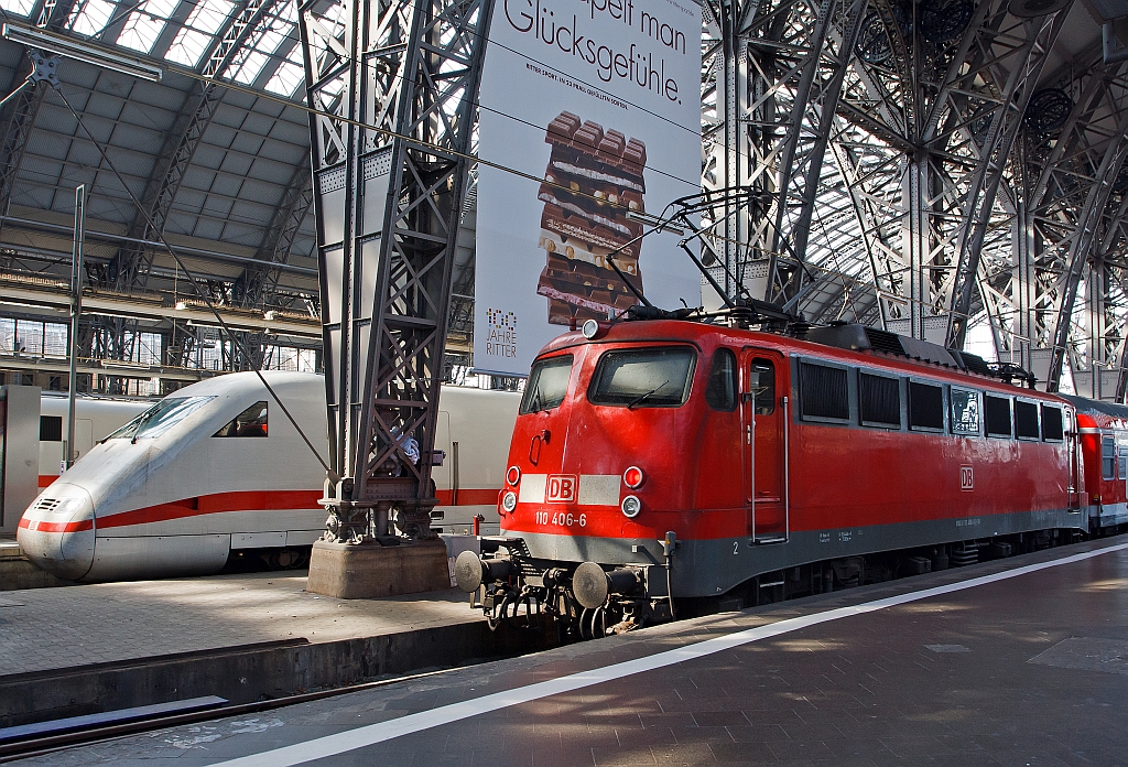 Da fixiert man sich doch lieber auf die Bgelfalte als auf den ICE. Die 110 406-6 am 25.05.2012 im  im Hbf Frankfurt/Main. 