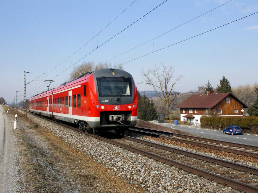 Der 440 046 am 24.02.2011 als RE nach Passau unterwegs bei Vilshofen. 
