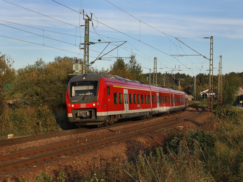 Der 440 203 am 08.10.2010 unterwegs bei Sandbach. 
