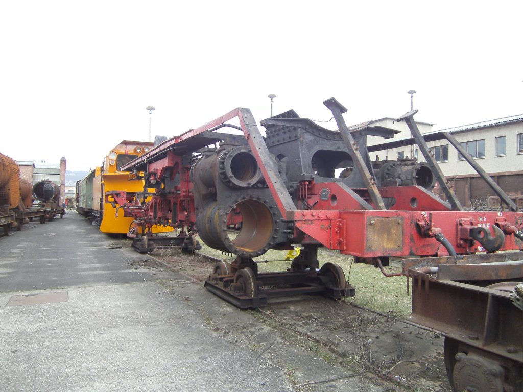 Der Rahmen von 03 2204 im au�engel�nde des DLW Meiningen