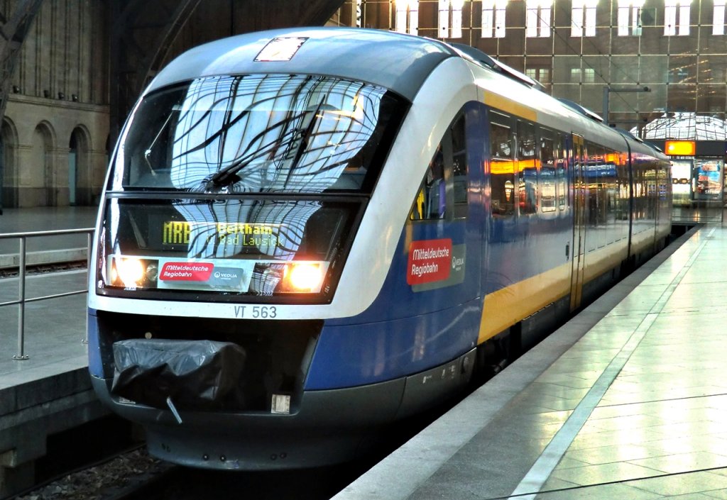 Der VT 563 der Mitteldeutschen Regiobahn im Leipziger HBF am 29.10.2011