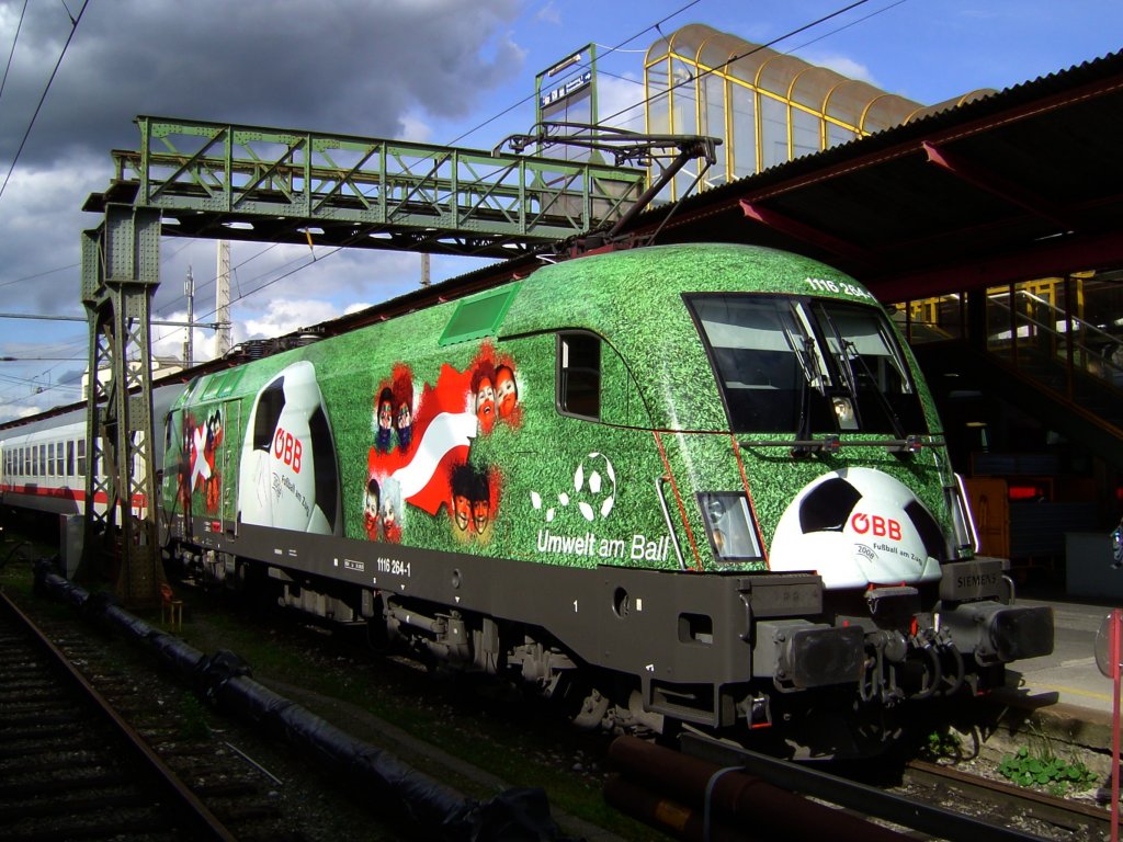 Die 1116 264 Euromotion am 01.05.2008 in Salzburg Hbf. 
