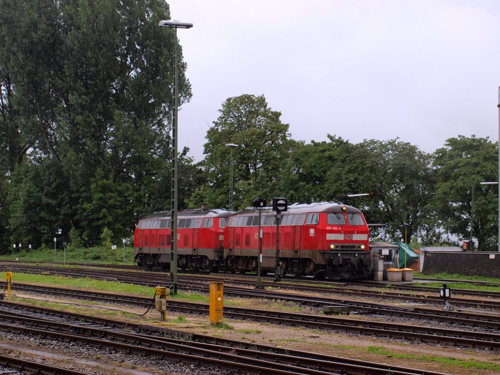 Die 2 von der Tanke. Lindau 5.8 im Regen 