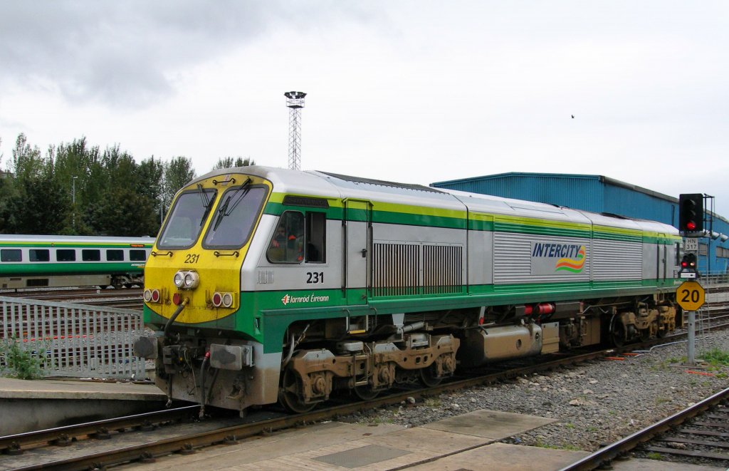 Die  231  in der neuen IC Lackierung in Dublin Heuston am 8. Okt 2006