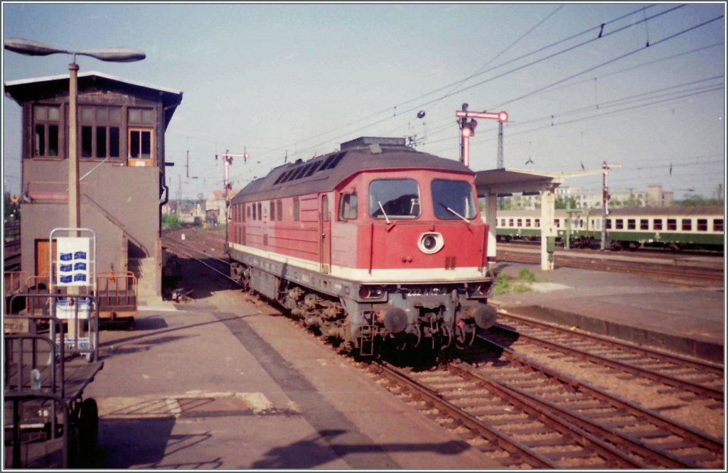 Die 232 443-9 in Dresden Neustadt.
19. Mai 1992