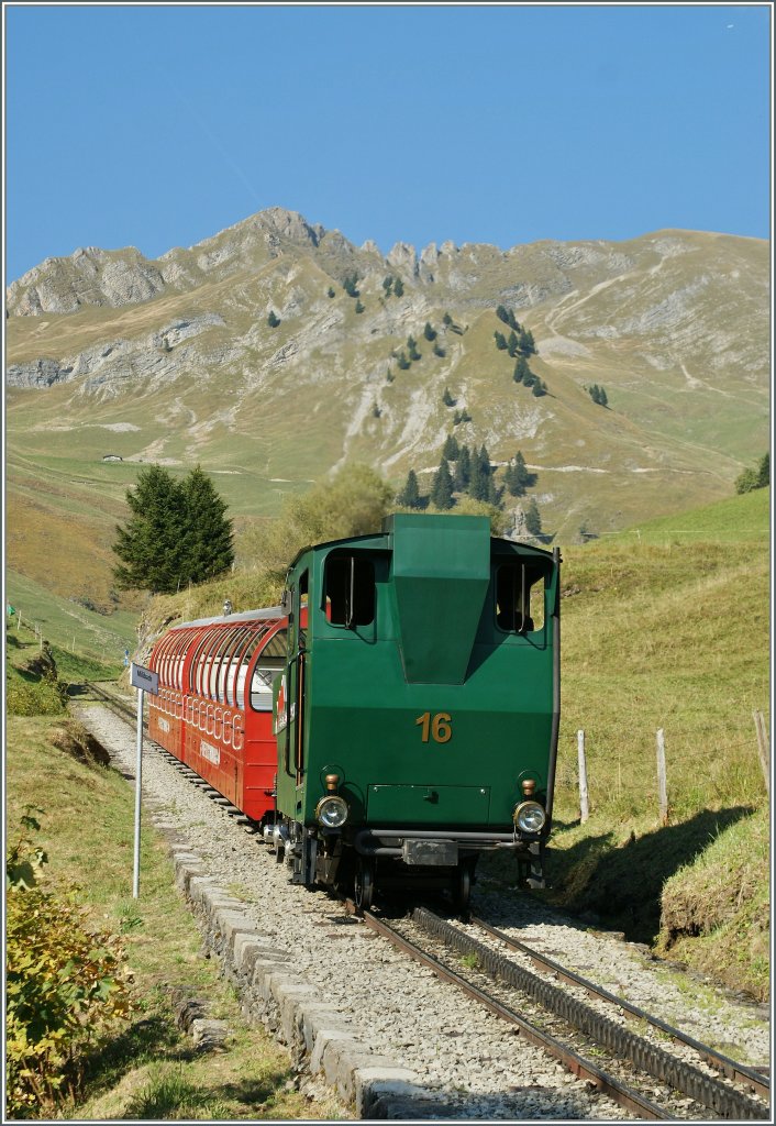 Die BRB Dampflok 16 bei Planalp. 
1. Okt. 2011