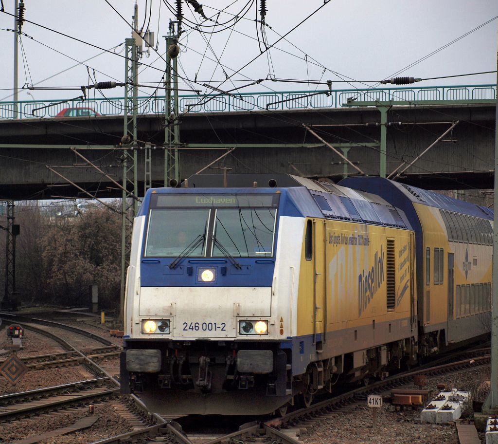 Die erste gebaute 246 fuhr mit dem ME 81519 nach Cuxhaven von Hamburg HBF kommend in den Bahnhof von Hamburg-Harburg am 15.1.