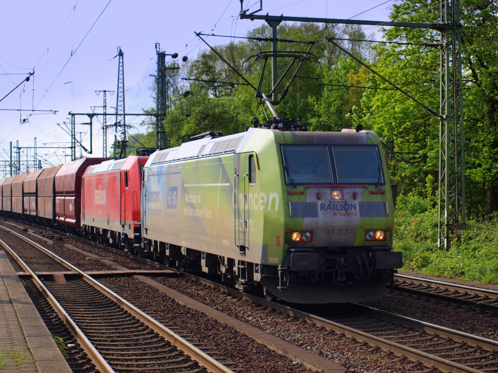 Die Kali und Salz 185 152-6 zog mit einem Schwestermaschine den schweren Erzbomber Leerpark durch Hamburg-Harburg am 14.5.