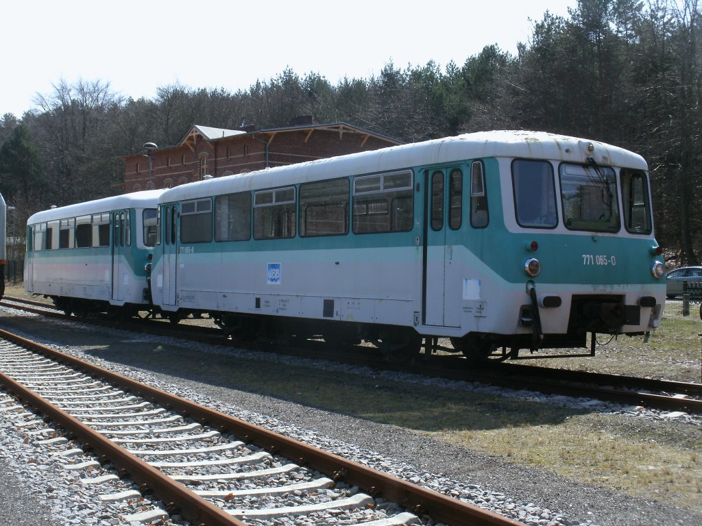 Die letzte LVTgarnitur die in Heringsdorf steht ist der 771 065-0.Aufgenommen am 14.April 2013.