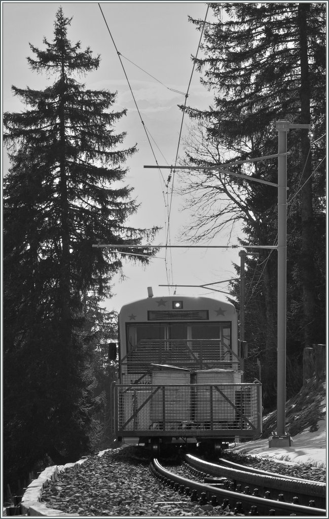 Die Zahnradbahn kommt und schiebt zu meinem Leidwesen einen Vorstellwagen vor sich her.
31.01.2011