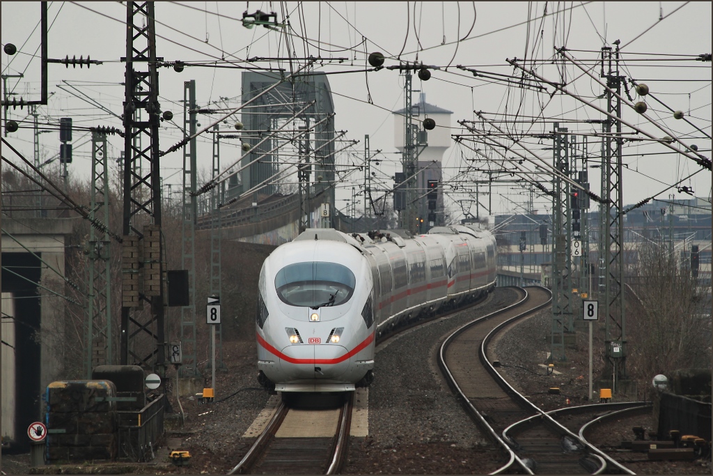 Diese Neuauflage drfte so manchem bekannt vorkommen...403 031 und 403 027 am 19.02.11 in Kln Deutz. Bei der nchsten Auflage hoffe ich auf bestes Sommerwetter....