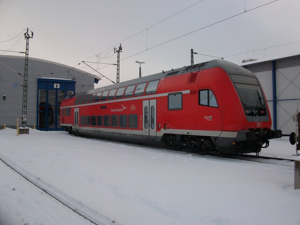 Doppelstocksteuerwagen vom HanseExpress am 04.Dezember 2010 im Bh Rostock