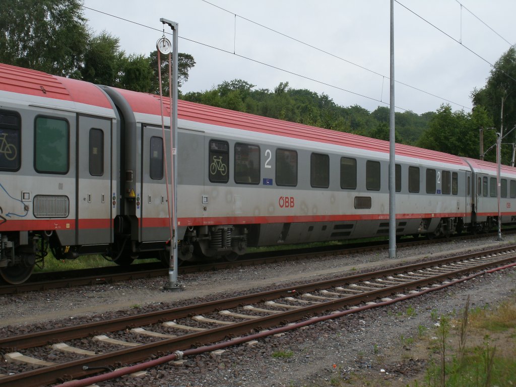 EC378/379 wurde am 28.und 29.Juni 2013 statt mit CD-Wagen mit BB-Wagen gefahren.Hier stand der EC 379 in der Abstellanlage am 29.Juni 2013 in Binz.