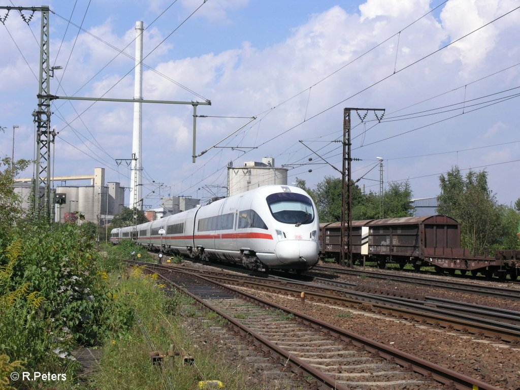 Ein ICE auf den Weg nach Wien Westbahnhof bei Regensburg Ost. 27.08.09