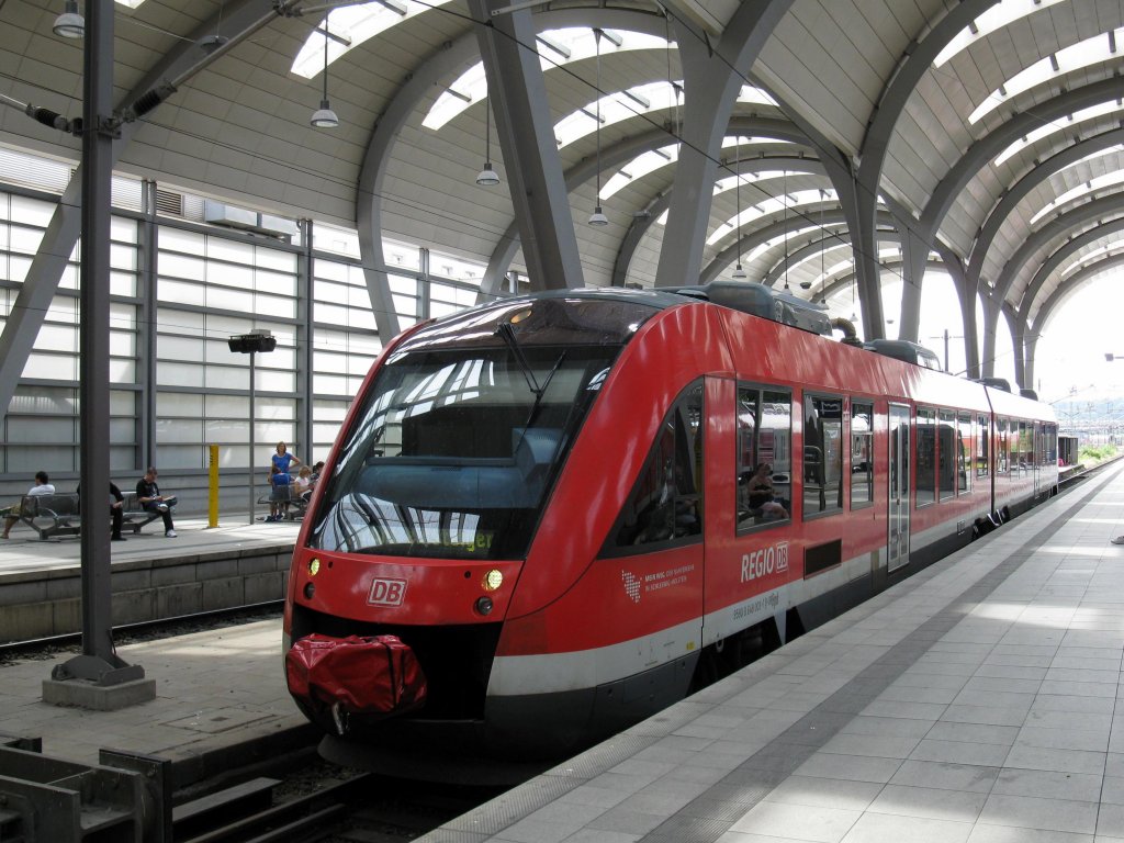 Ein Triebwagen 648 003-10 der BR 648 im Kieler Hbf aufgenommen am 08.08.09.