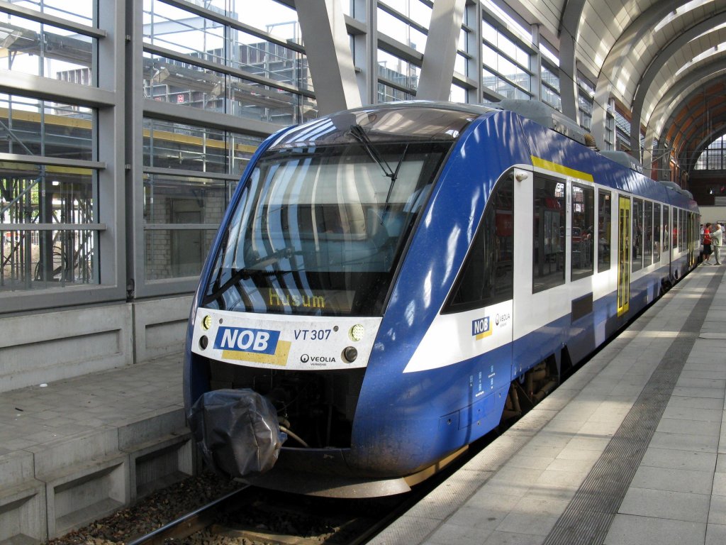 Ein Triebwagen der BR 648 (VT307) von der NOB im Kieler Hbf aufgenommen am 08.08.09.