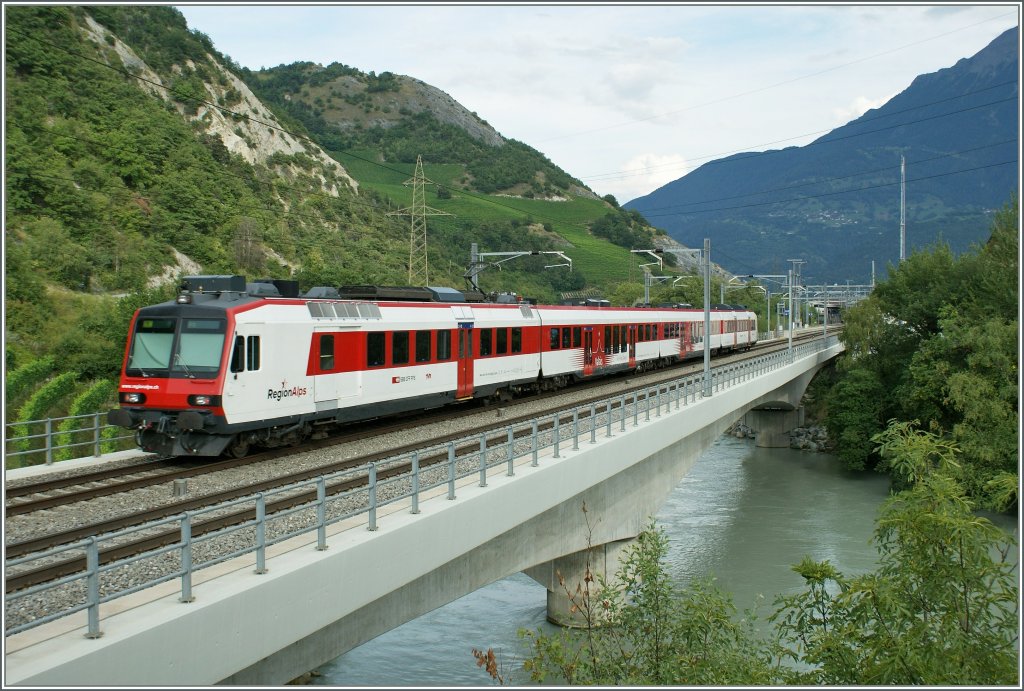 Ein  Walliser -Domino auf der Rhone Brcke bei Leuk.
9. Aug. 2009