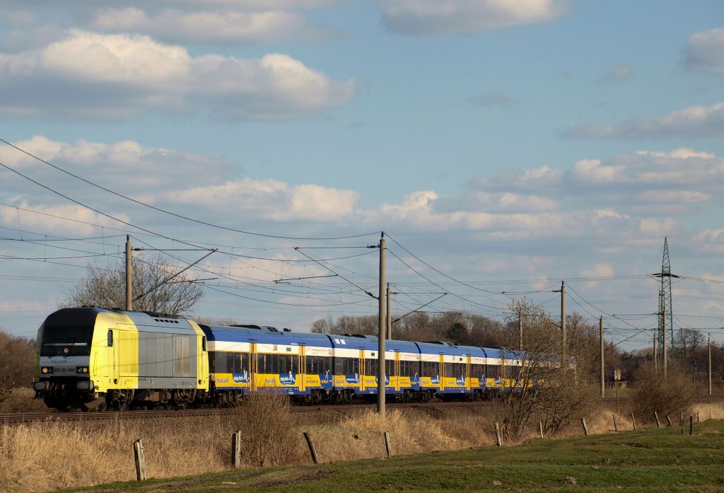 ER 20-001 dieselte mit der NOB nach Westerland/Sylt durch Bullendorf.