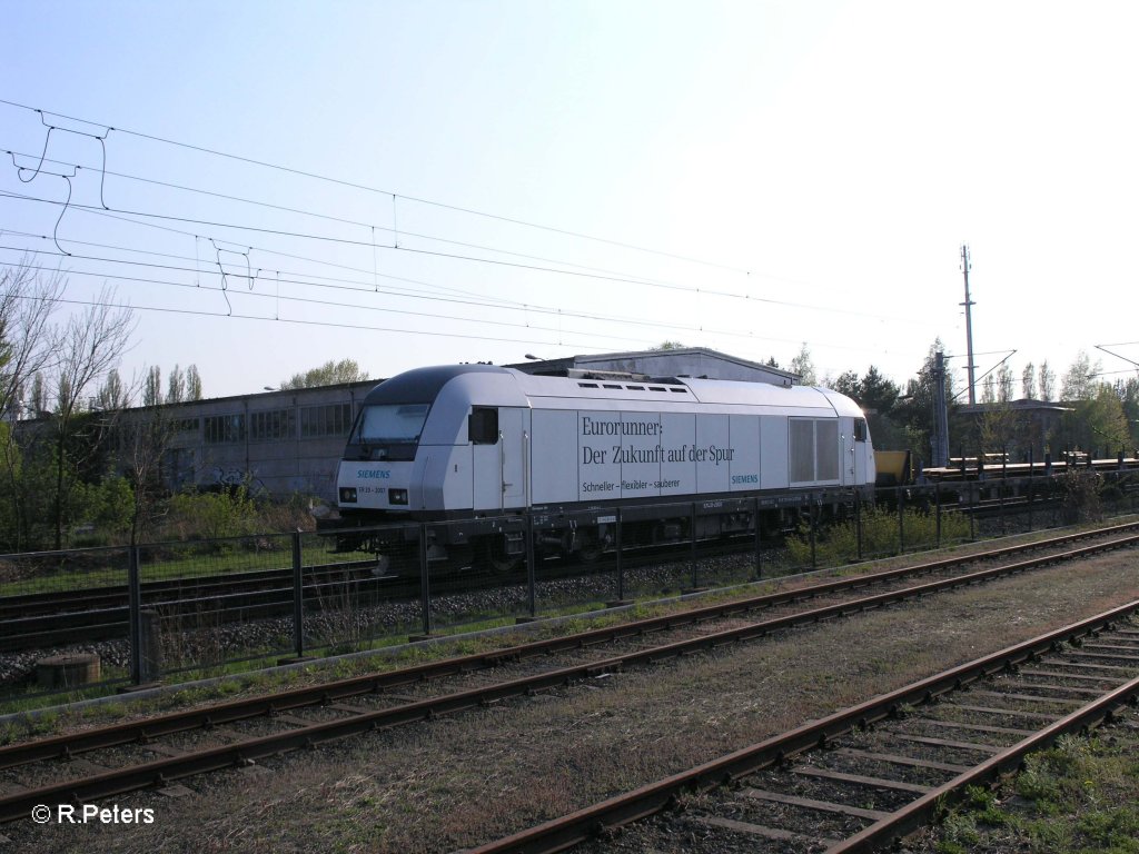 ER20 2007 mit Bauzug in Schkeuditz. 19.04.11