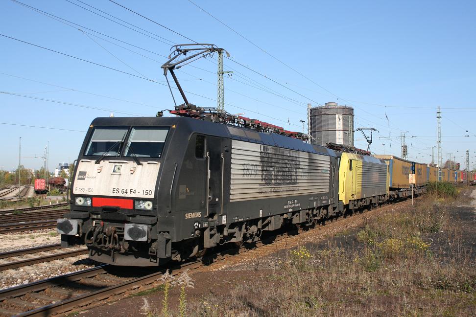 ES 64 F4 150+ES 64 F4 xxx mit KLV in Augsburg-Oberhausen von Donauwrth komment ri.Italien (15.10.2011)