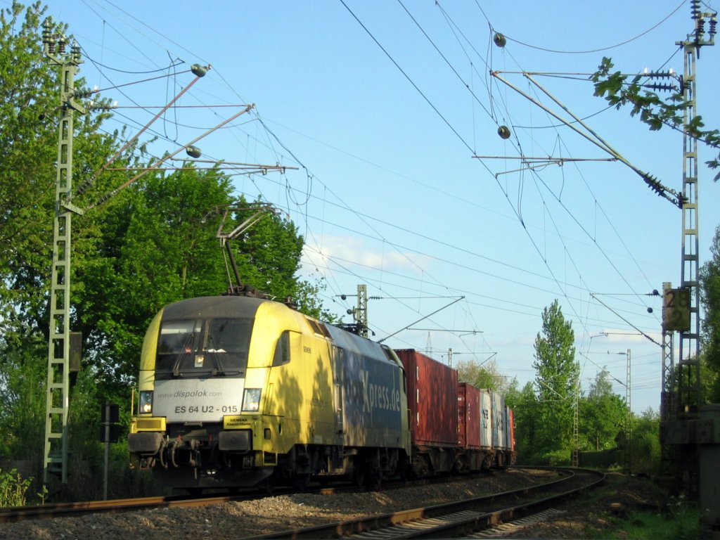 ES 64 U2-015 mit dem DGS 59078 Kornwestheim - Bremerhaven Kaiserhafen