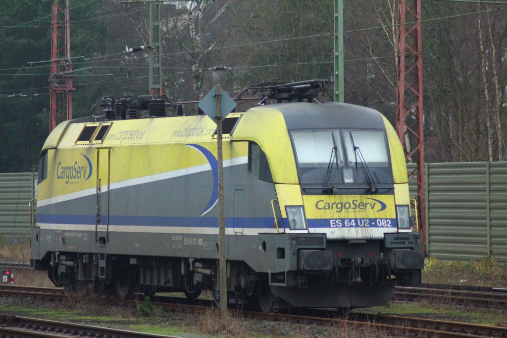 ES 64 U2-082 Abgestellt am 23.12.2011 in Bremerhaven Hbf.