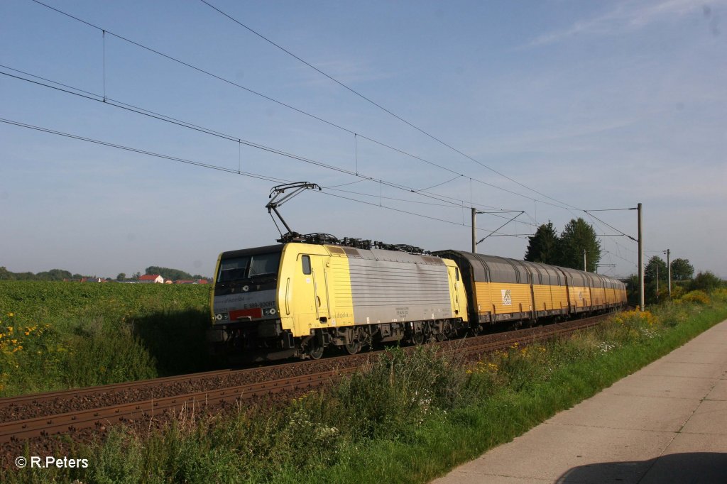 ES64 F4 930RT mit BMW-Zug bei Altegolsheim. 03.08.11