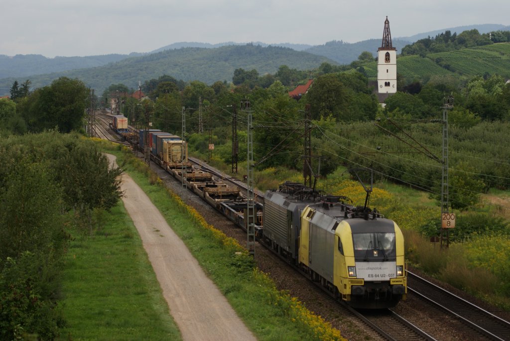 ES64 U2-037 + ES64 U4-998 mit einem Containerzug in Denzlingen am 11.08.2010