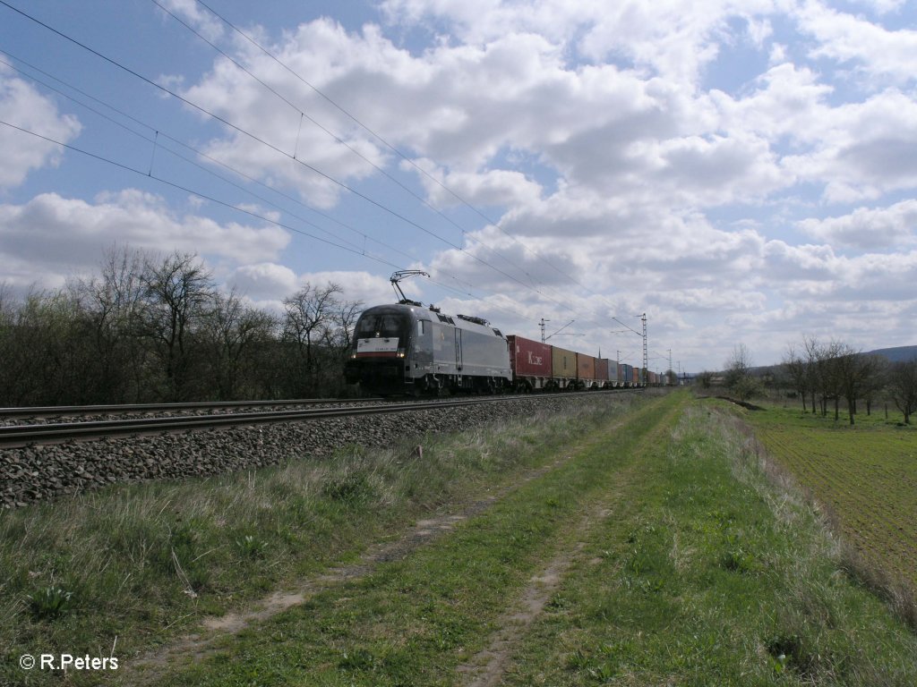 ES64 U2-069 zieht ein Containerzug fr BoxXpress. 10.04.10