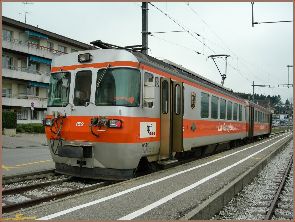 GFM/TPF Be 4/4 152 mit Bt in Palzieux am 23. Jan. 2007.
