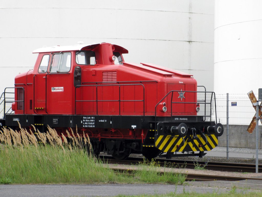 Henschel Lok in Hamburg, Hohe Schaar, Tanklager Oiltanking. Thyssen Henschel Kassel Nummer 31561 Typ: DHG 500 C Baujahr 1973 aufgenommen am 08.08.09 im Hamburger Hafen.