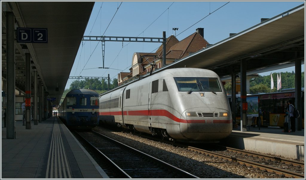 ICE auf dem Weg nach Interlaken beim Halt in Spiez. 
7. Juni 2013