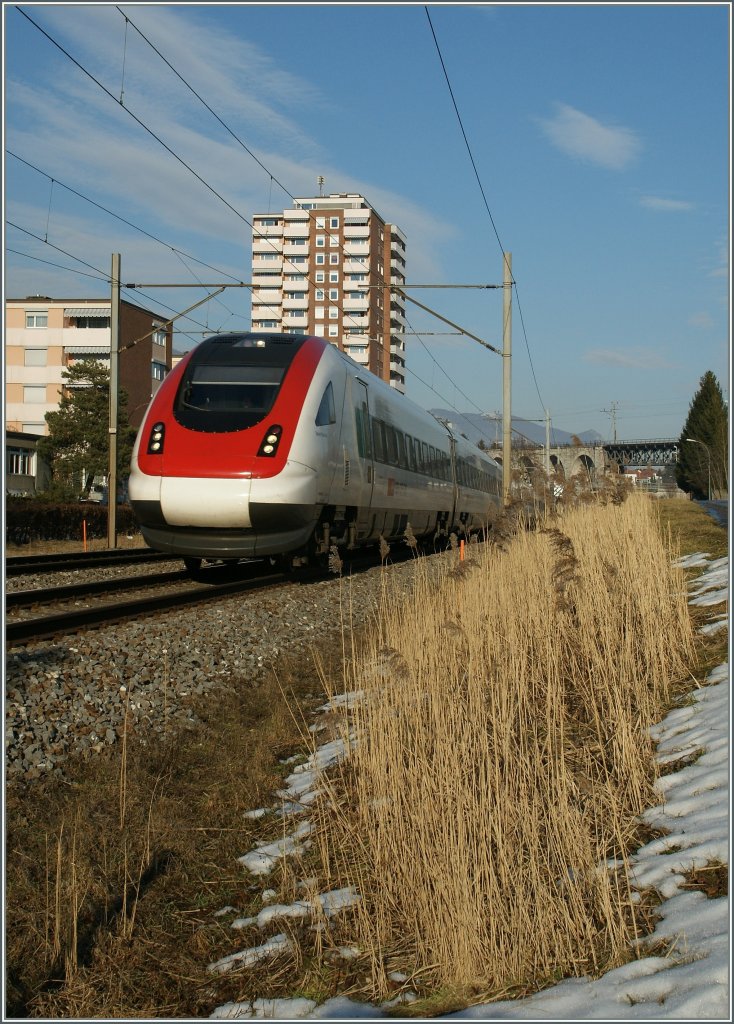 ICN St. Gallen - Lausanne in Grenchen. 
24.02.2012 