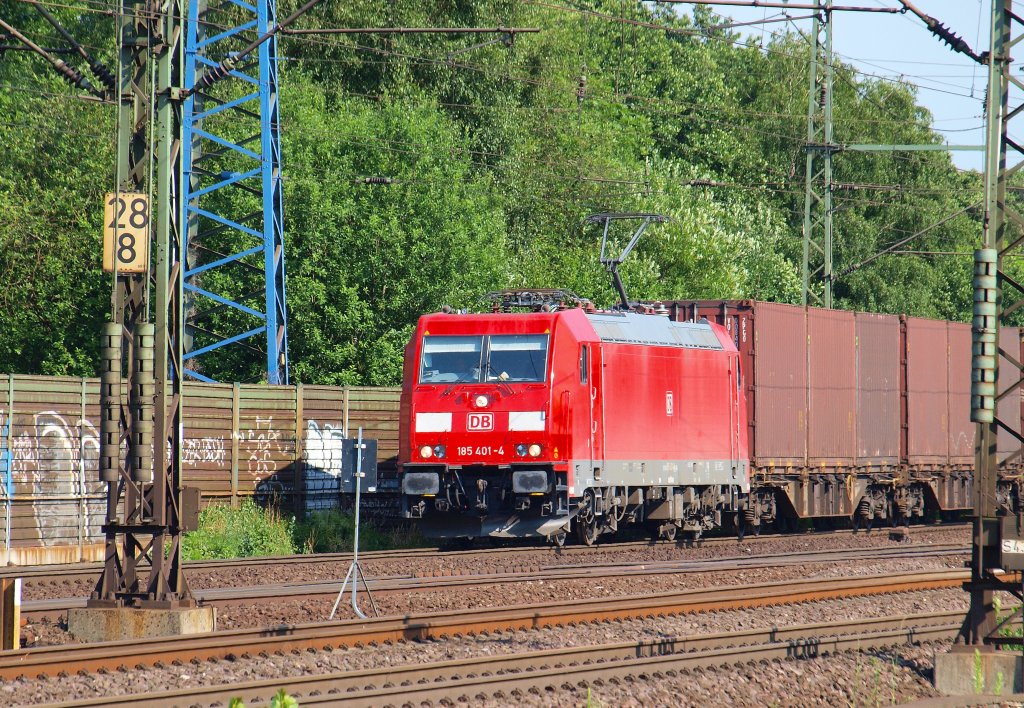 Jetzt hab ich sie auch die 185 401-4 fuhr mit einem Gterzug durch Hamburg-Harburg am 26.4.