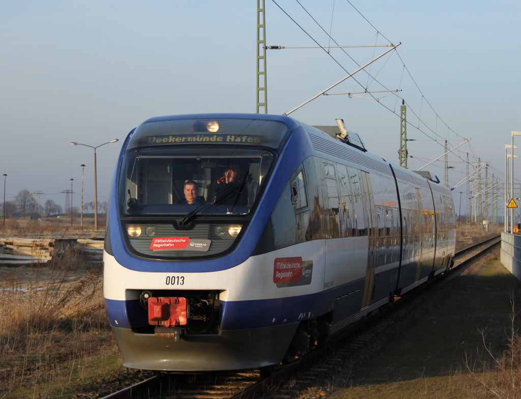 kurz nach meiner Ankunft in Pasewalk mitm IC kam berraschend VT 0013 der Ostseeland Verkehr um mich nach Torgelow zubringen! 