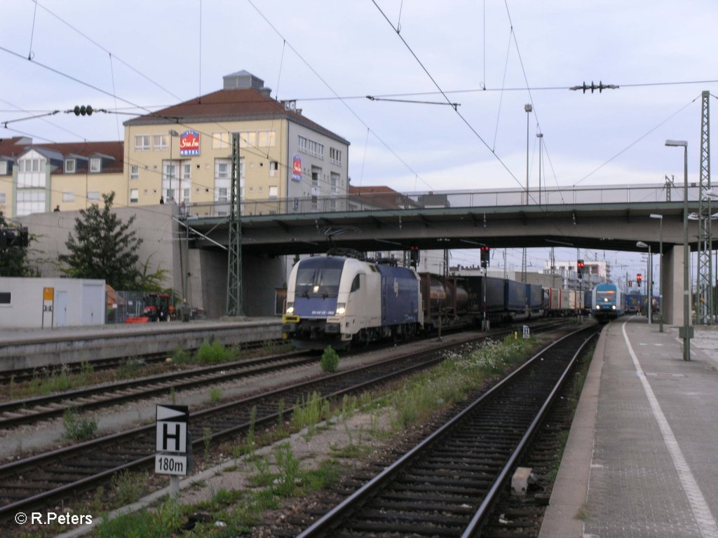 Leider Unscharf fhrt ein Wiener Lokal Tauruz durch Regensburg HBF. 08.08.09