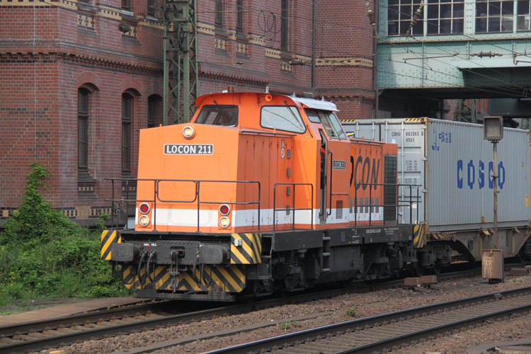 Locon 211 bei der Durchfahrt in Hamburg-Harburg Ziel war eventuell Maschen.03.09.2011