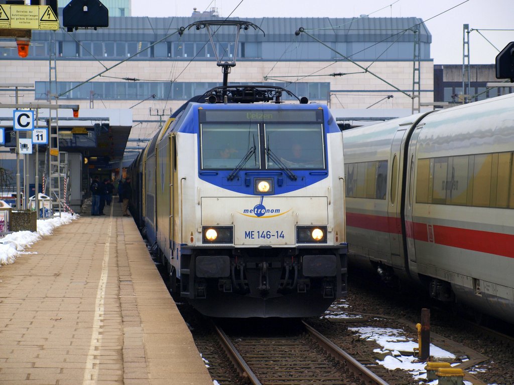 ME 146-14  Sarstedt  stand abfahrbereit am 10.3. in Hamburg-Altona mit dem MEtronom nach Uelzen.