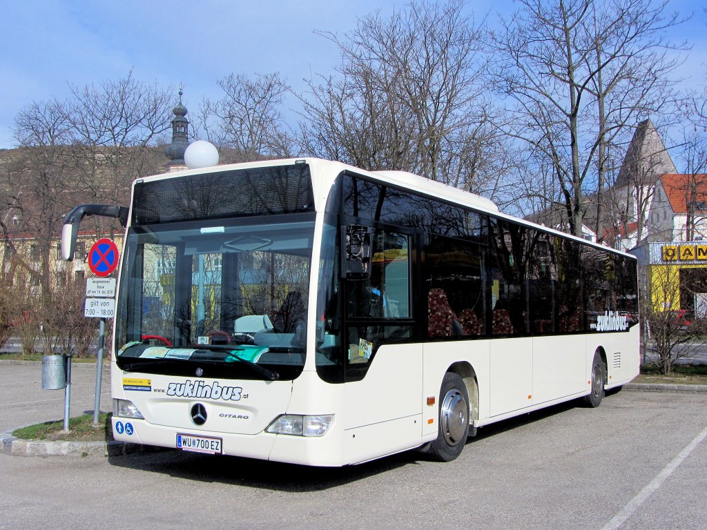 MERCEDES BENZ CITARO von ZUKLIN Reisen aus Klosterneuburg/Wien am 14.4.2013 in Krems an der Donau.