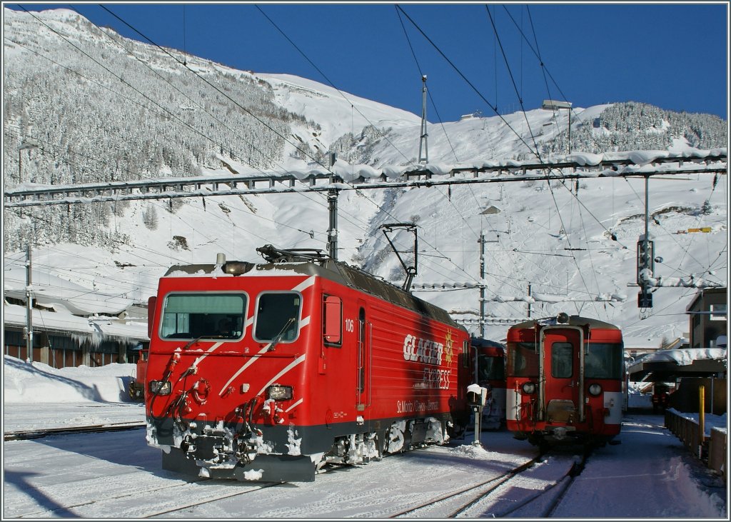 MGB HGe 4/4 106 in Andermatt. 
12.12.12 