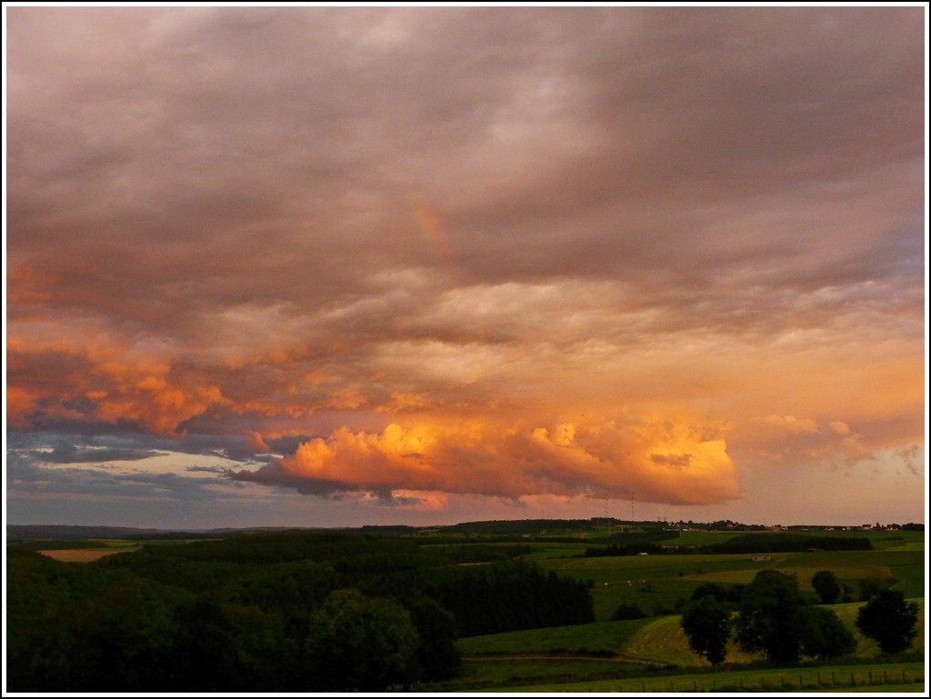 Mit Regenbogen. Fischbach, 06.07.2012 (Jeanny)