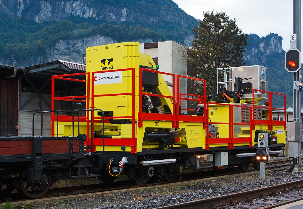 Montagewagen X 771-1 der zb (Zentralbahn) abgestellt am 29.09.2012 im Bahnhof Meiringen. Nhere Angabe sind mir hier nicht bekannt.